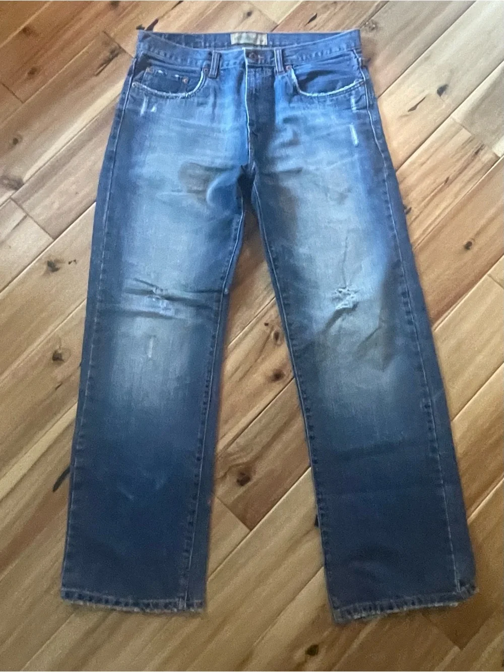 Old Navy Men's Washed Blue Relaxed Straight Jeans