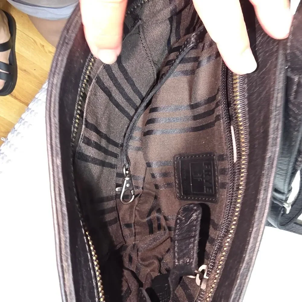 Frye excellent used