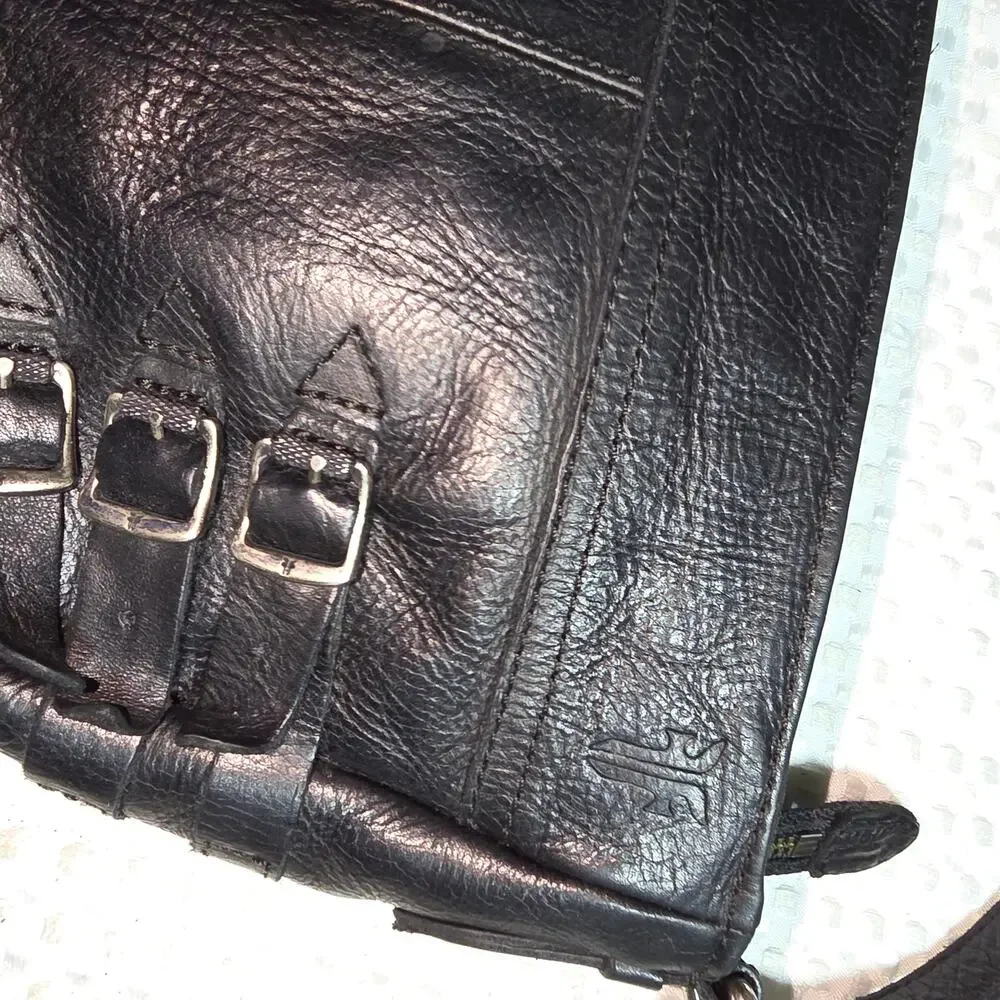 Frye excellent used
