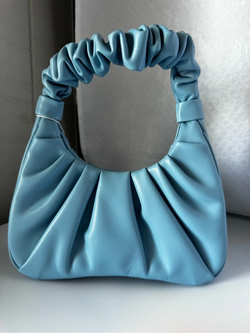 JW PEI nwt chic