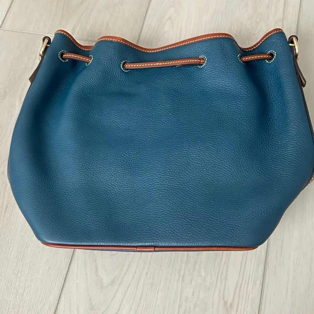 Dooney & Bourke dooney bourke