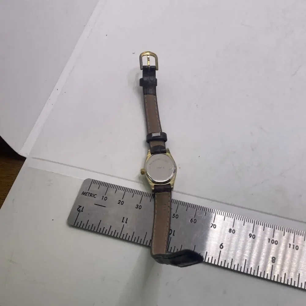 Womens Vintage Leather Quartz Fashion Watch New Battery