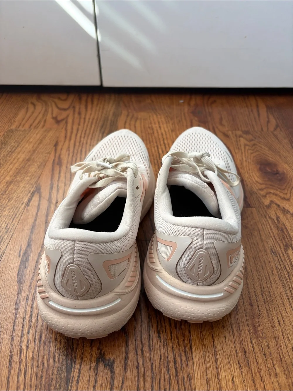 Brooks running lace lightweight