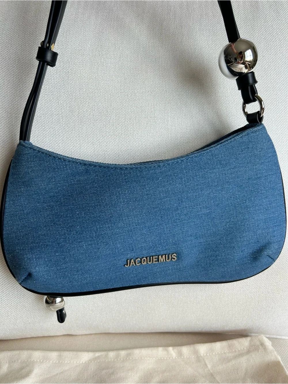 Jacquemus le bisou