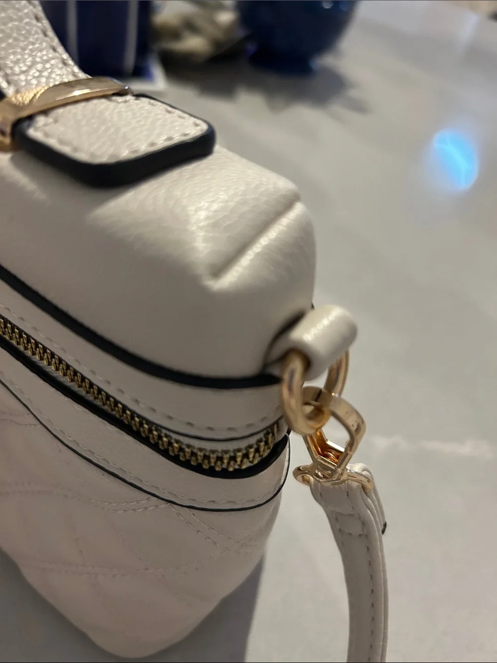 Malibu Skye stylish white