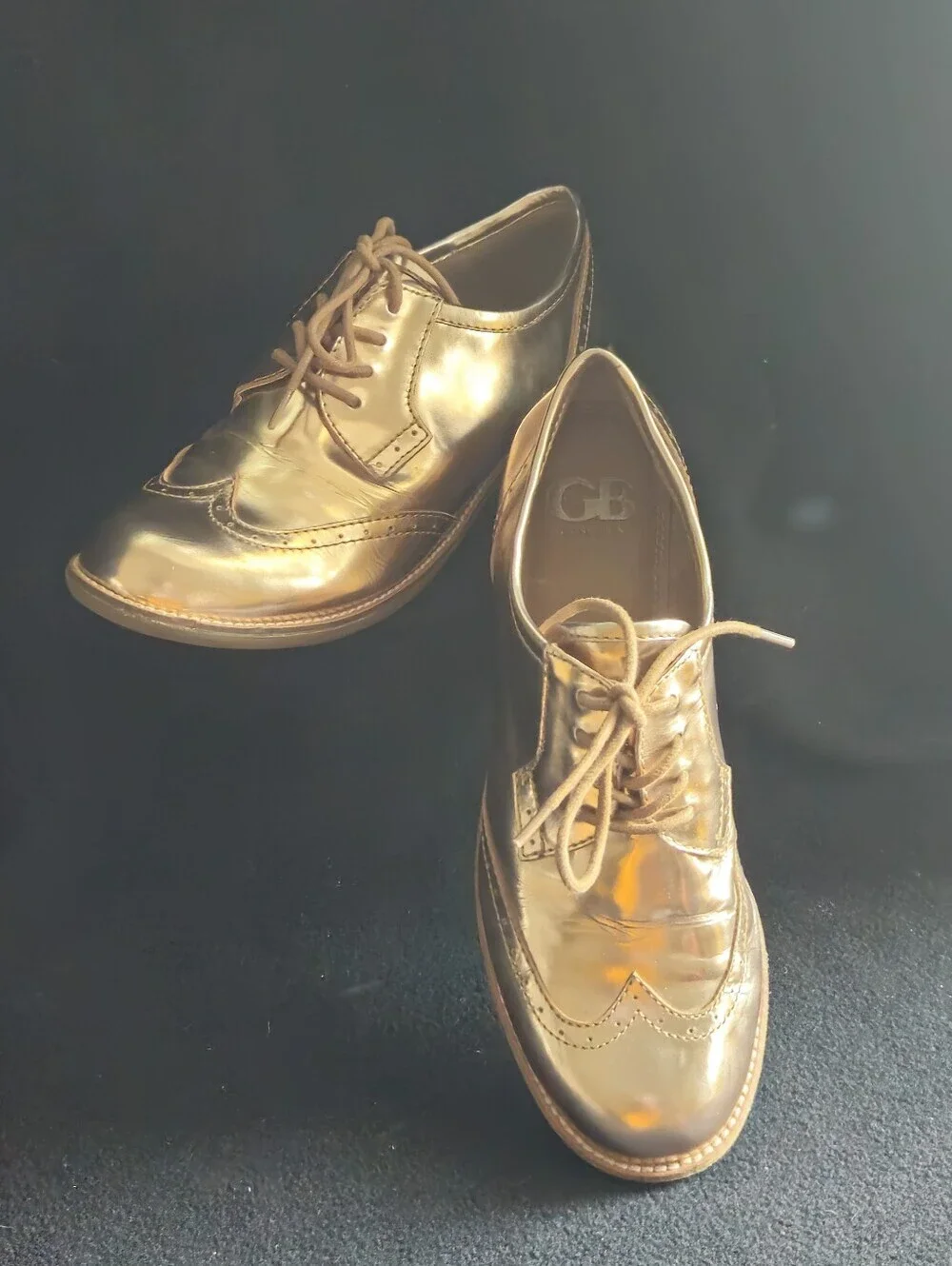 Gianni Bini Metallic Gold-Copperish Wingtip Round Toe Oxfords - Size 9.5