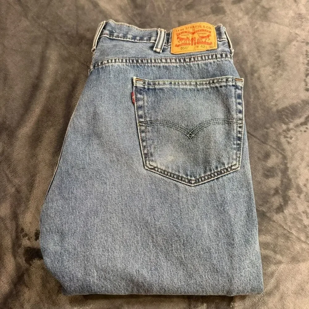 Levi Strauss & Co 550 Relaxed Fit Jeans Blue Denim. Levi's Mens Size 42x30