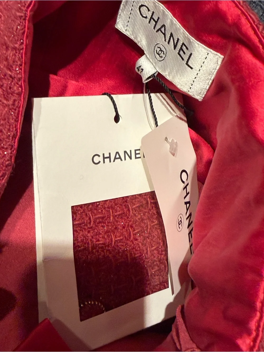 CHANEL authentic new