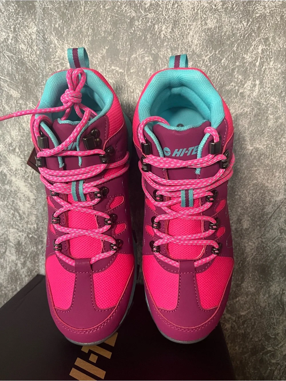 Hi-Tec Ridge Mid Lace-Up Boots in Pink and Aqua 5.5y new in box