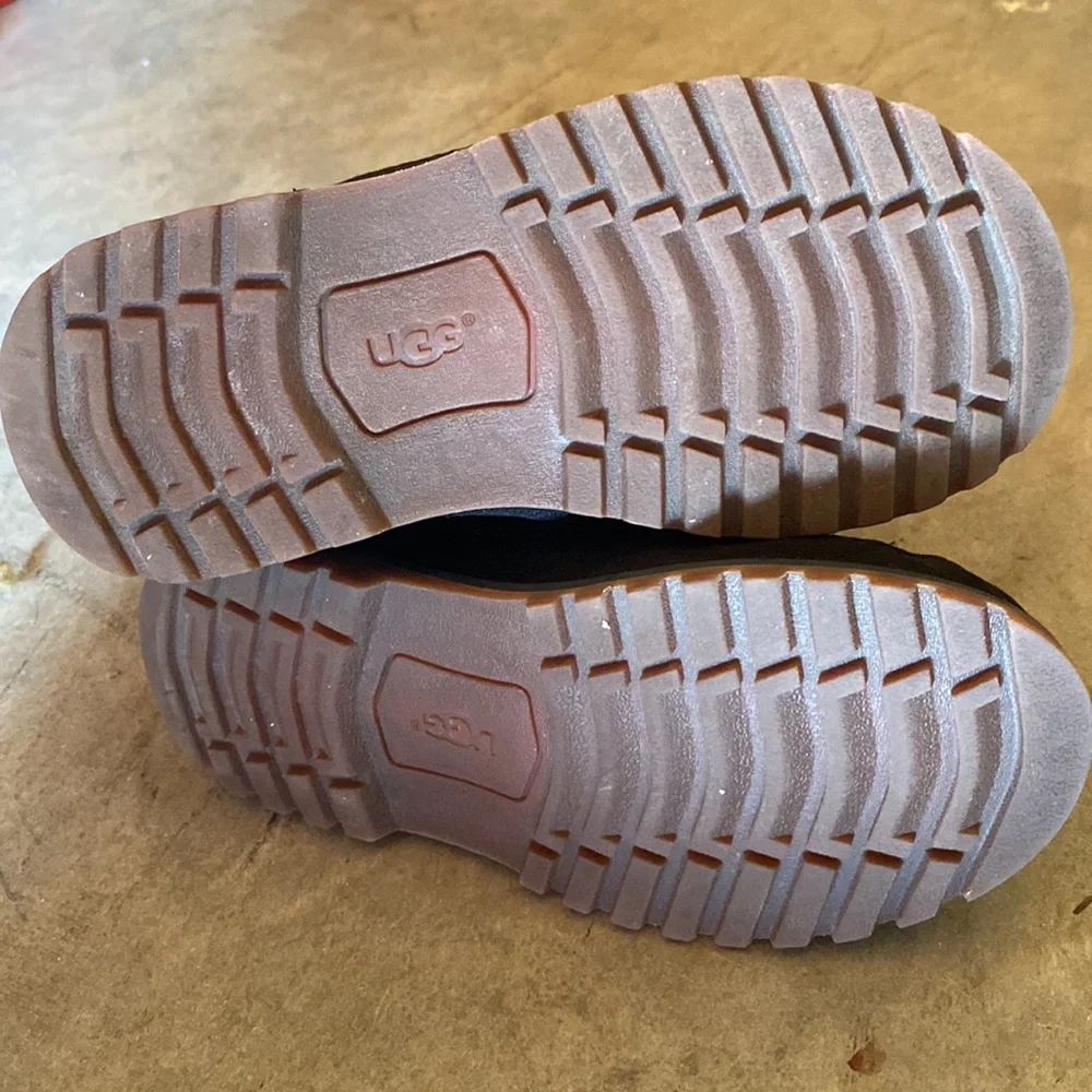 UGG durable kids