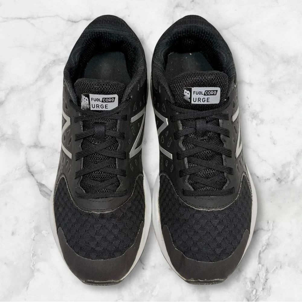 Kids New Balance Fuel Core Urge V2 size 4.5