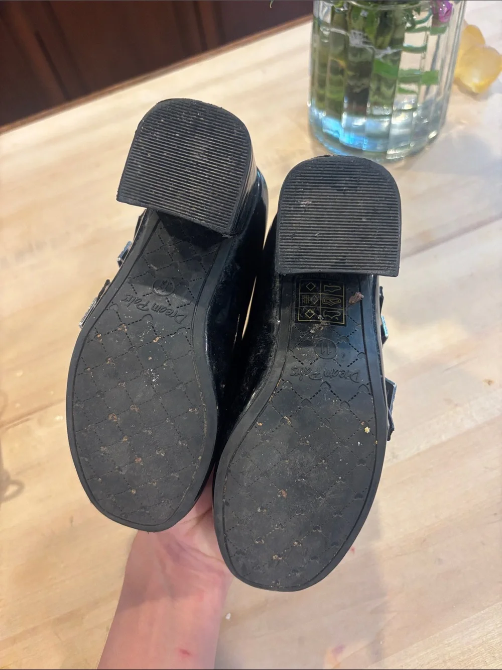 Dream Pairs accents add