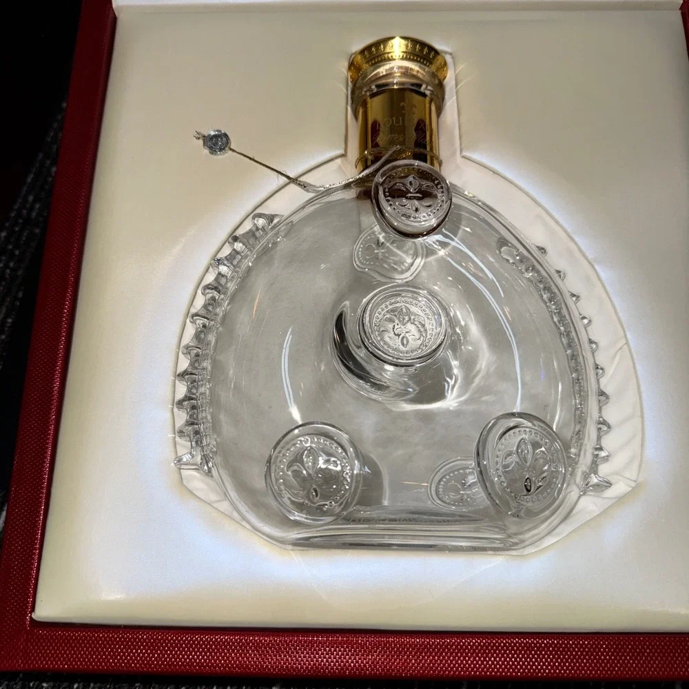 Louis XIII de Remy Martin exquisite empty
