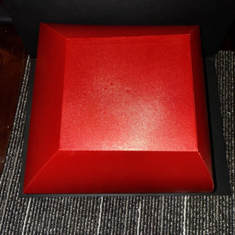 Louis XIII de Remy Martin exquisite empty