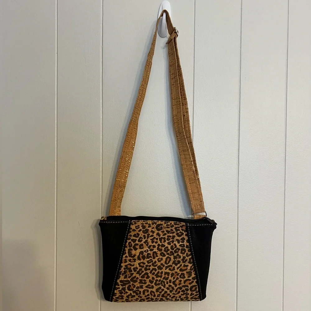N/A cork leopard