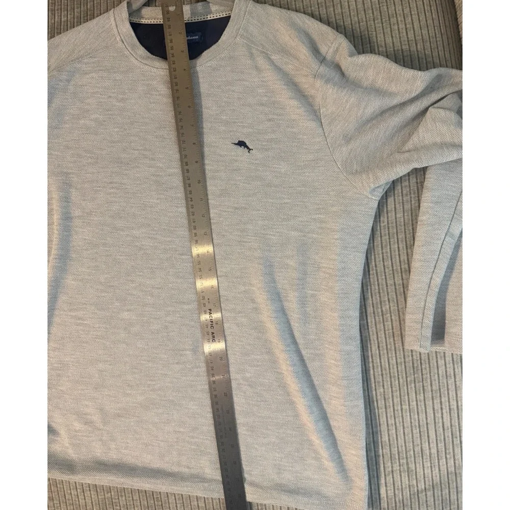 Tommy Bahama Mens Waffle Knit Pullover Light Gray Long Sleeve Marlin Logo Medium