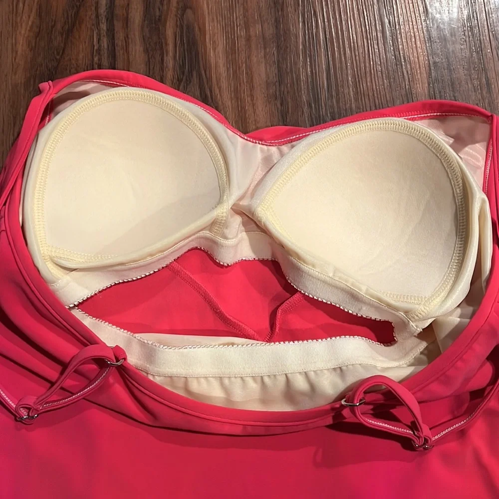 Magicsuit new without