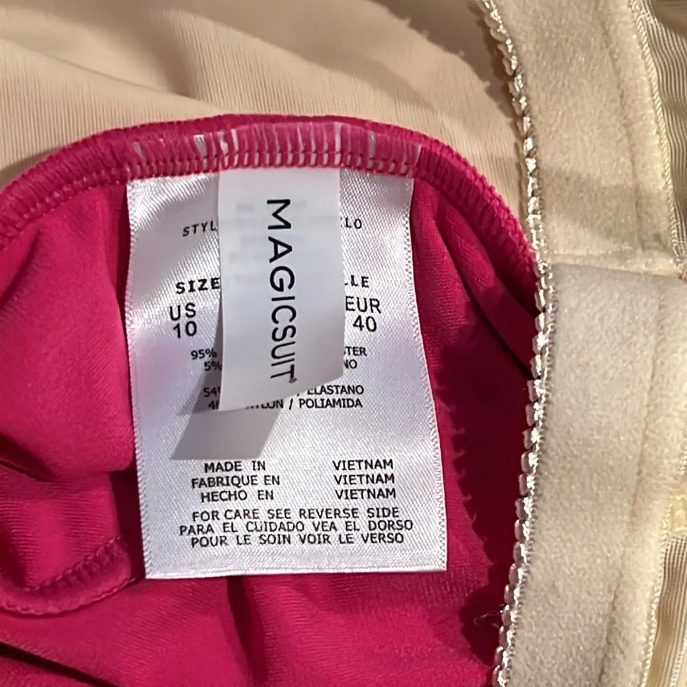 Magicsuit new without