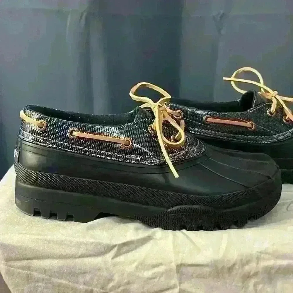 Sperry blue rubber