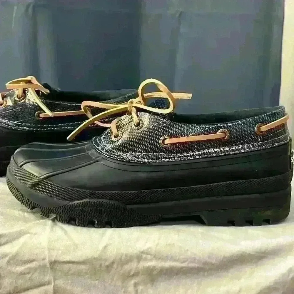 Sperry blue rubber