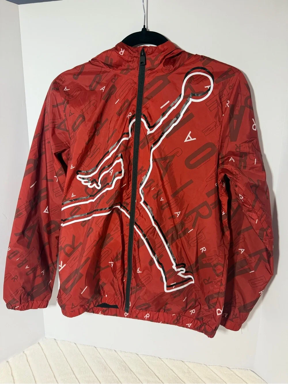 Jordan boys 12yr- 13yr Red Graphic Jumpman Windbreaker with Hood