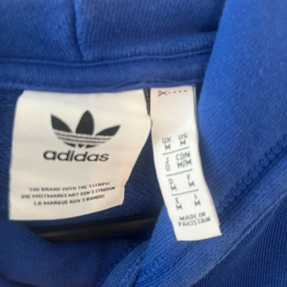 TREFOIL ESSENTIALS HOODIE