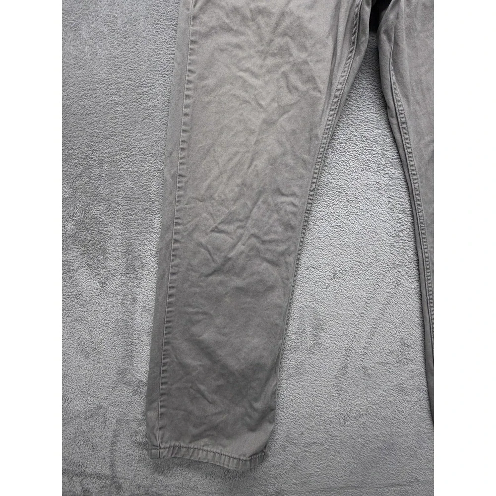 Levis 514 Jeans Mens Measured 33x28 Gray Straight Leg 100% Cotton Denim‎ Casual