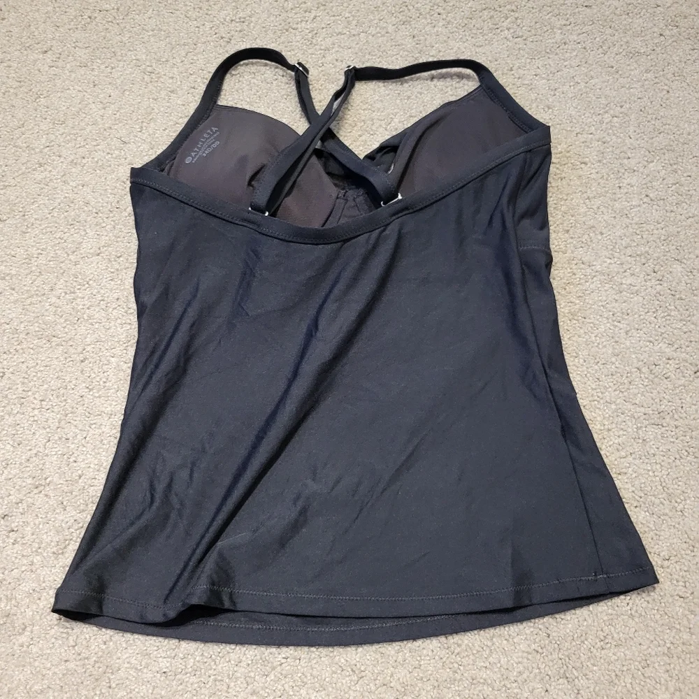 Athleta twist up