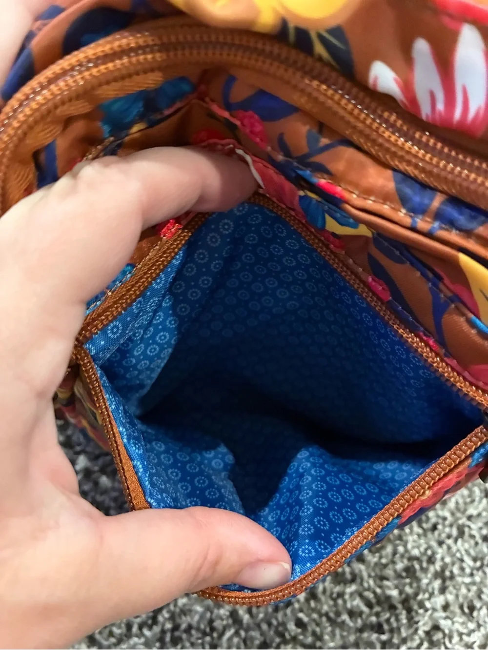 lug compartments pretty crossbody