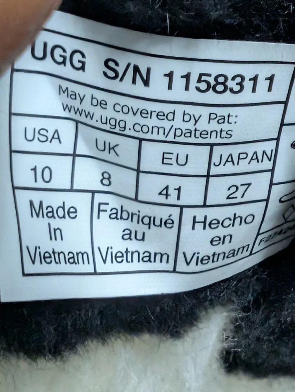 UGG overlock stitch