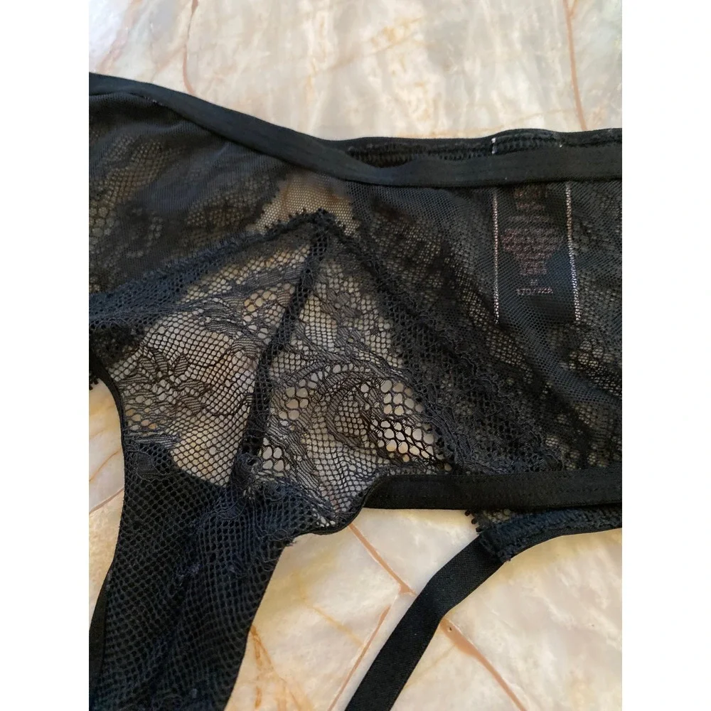 Victoria's Secret Black Floral Lace Strappy Sheer Mesh Thong Panty Medium