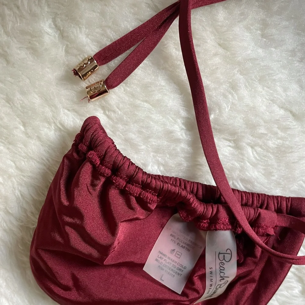 Beach Bunny adjustable fit