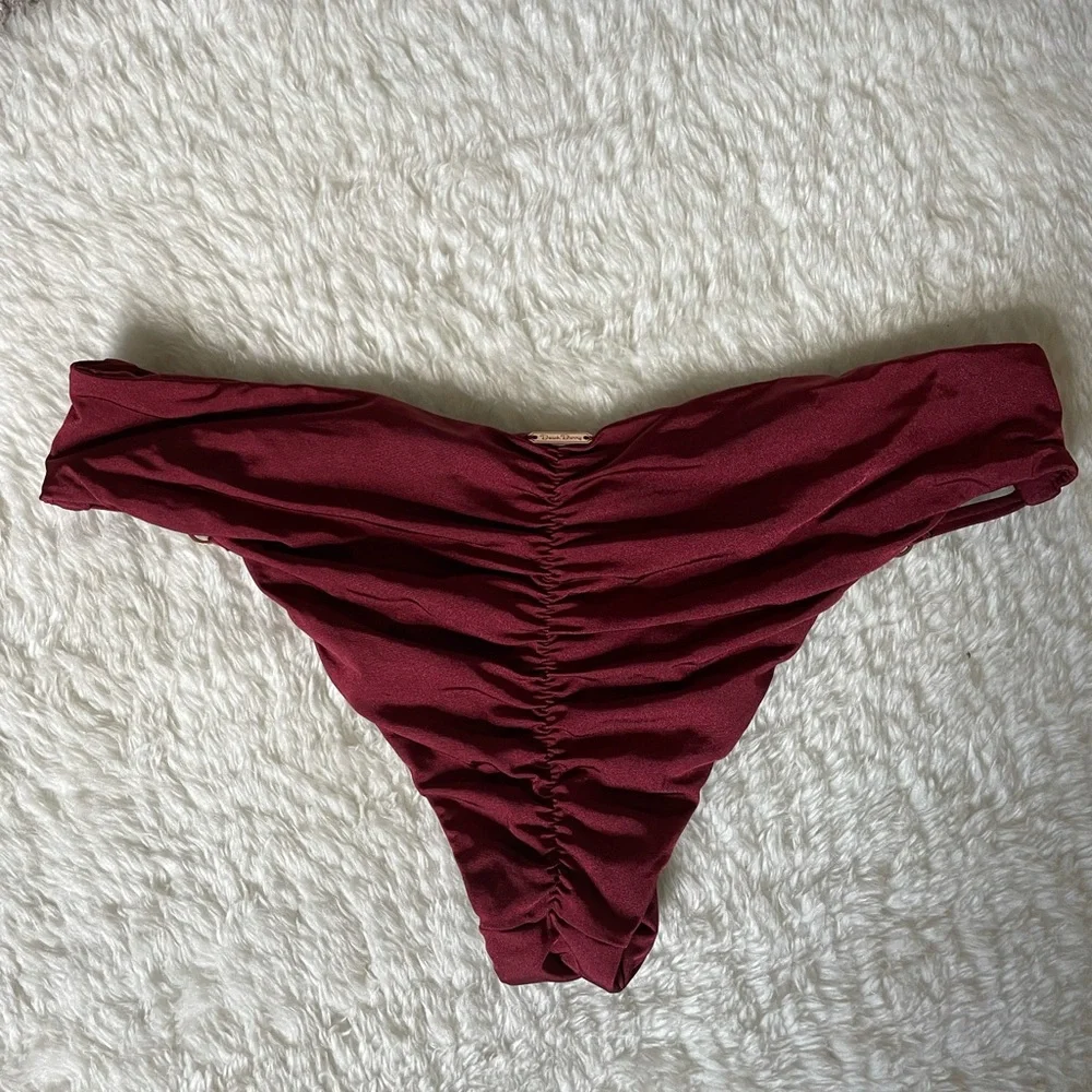 Beach Bunny sides triangle