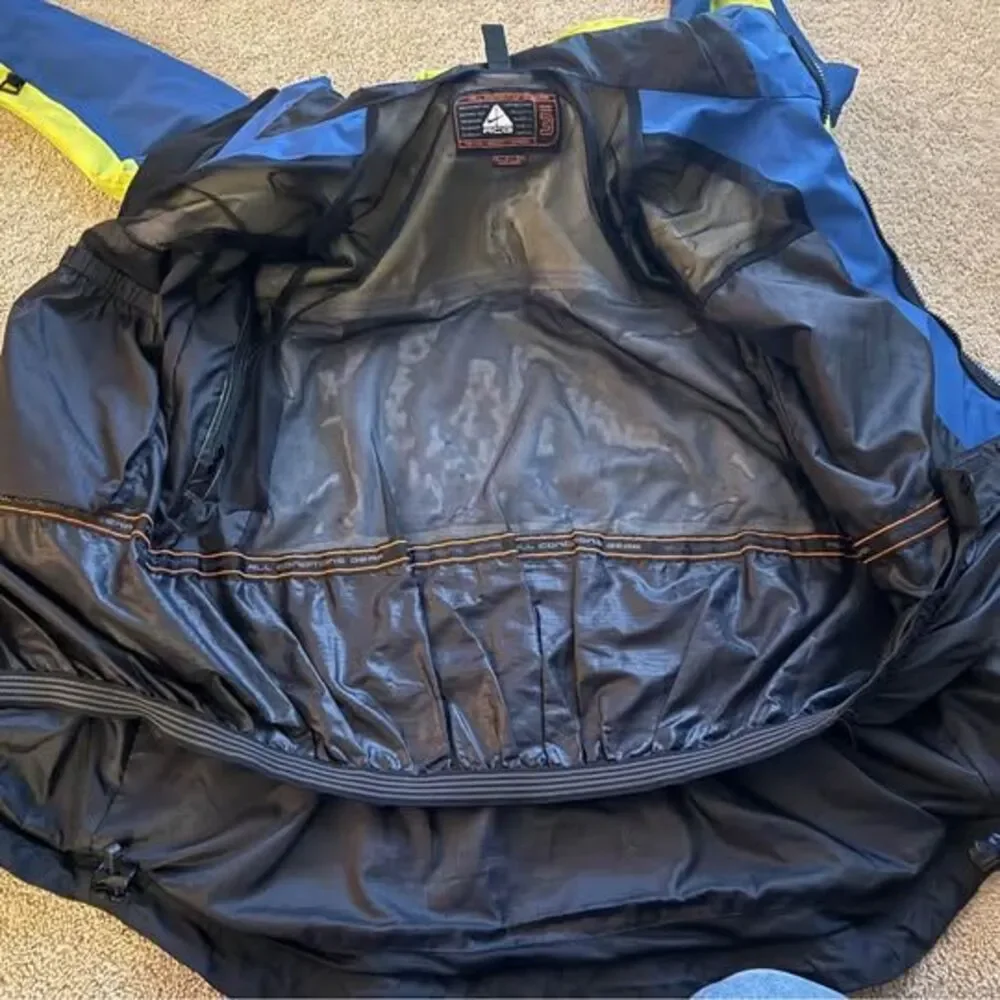 Y2K Nike ACG Men's Jacket Outer Layer 3 Storm Fit -Small