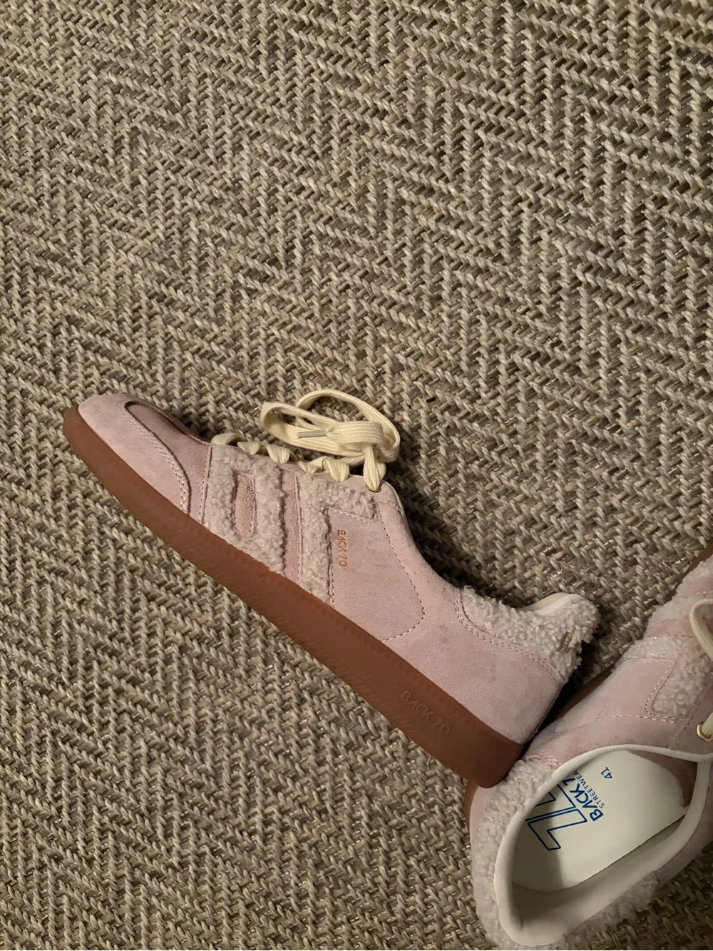 Back 70s beige pink