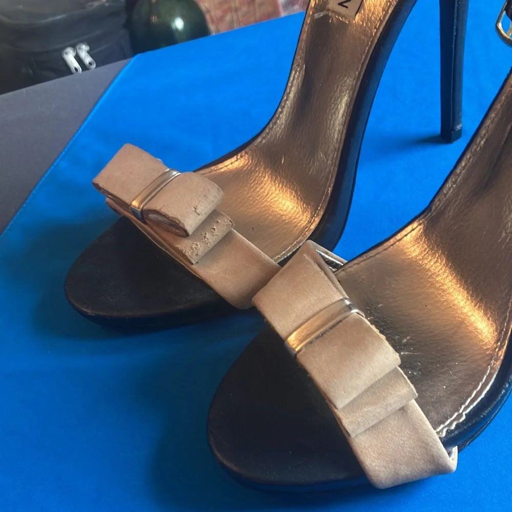 Steve Madden step out