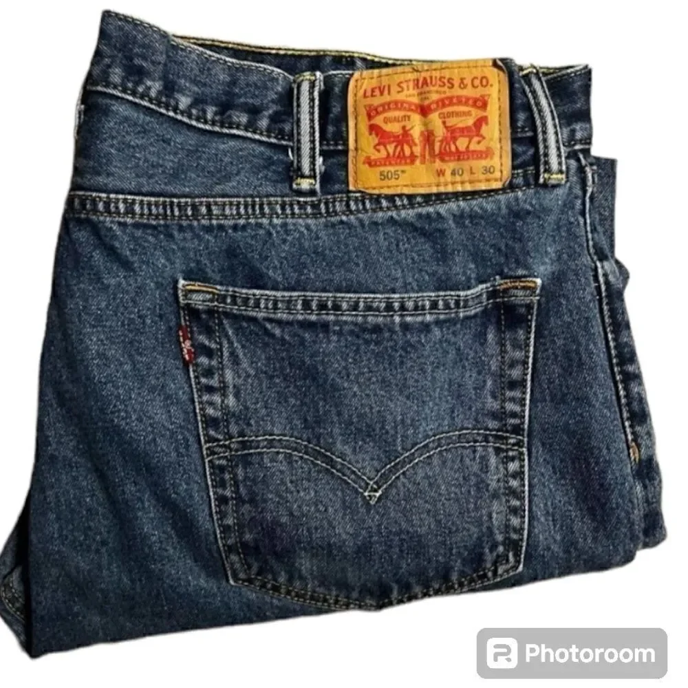 Levi’s 505 Men’s Size 40x30 Jeans Blue Denim Relaxed Fit Dark Wash Straight Leg