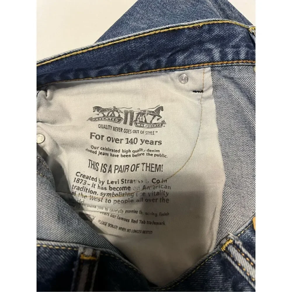Levis fast straight men’s