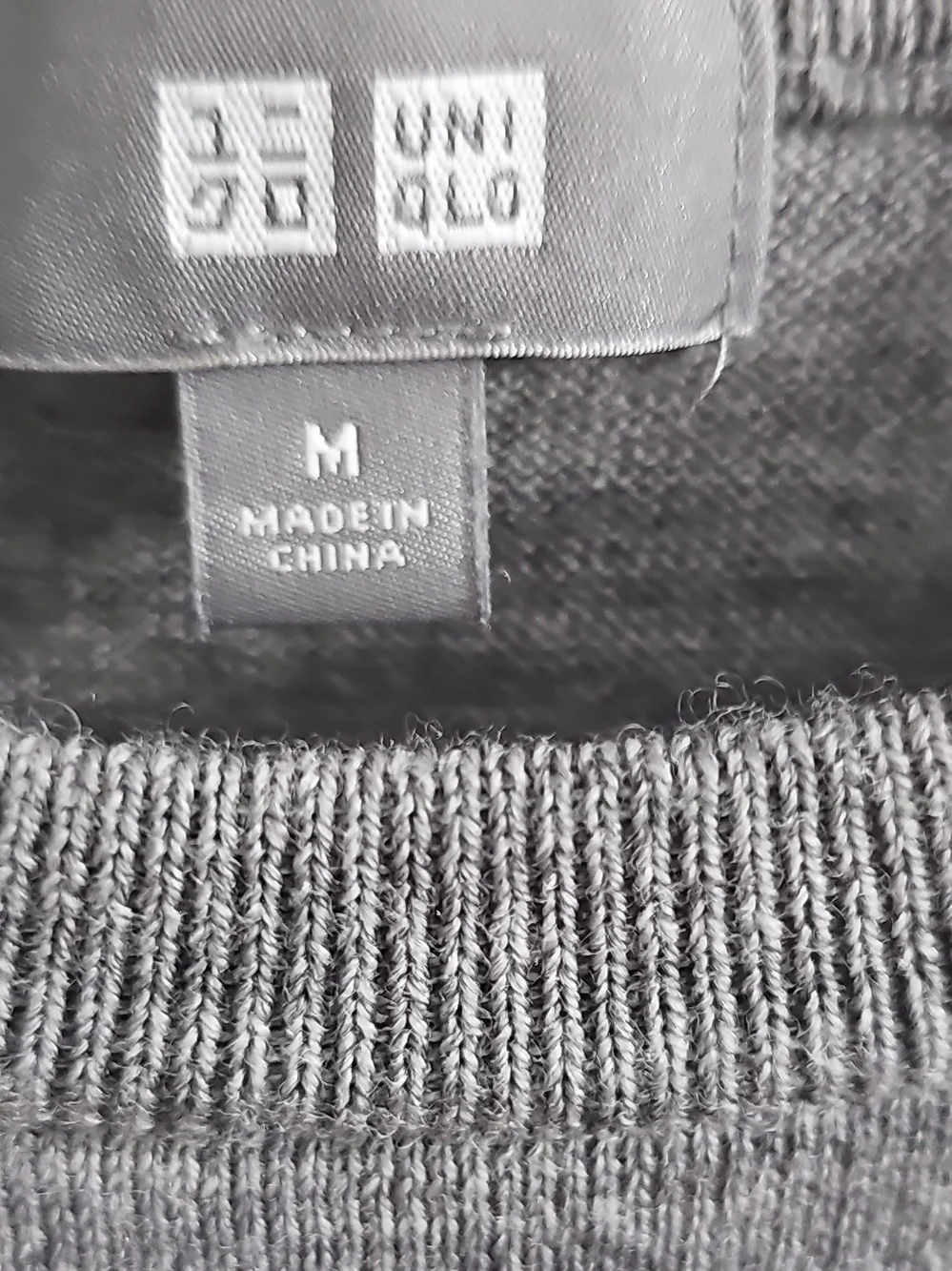 Uniqlo soft knit