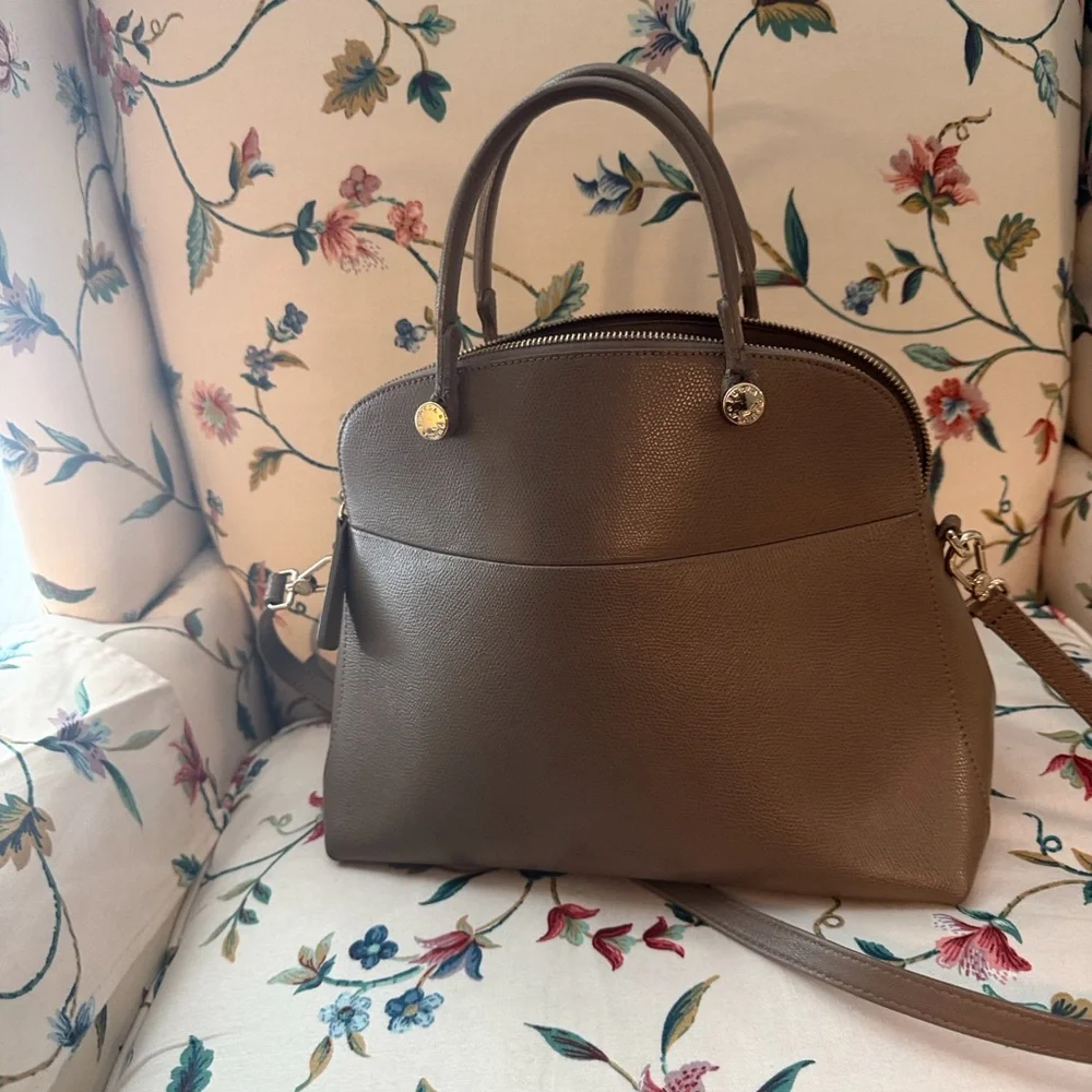 🎂 Furla Piper Leather