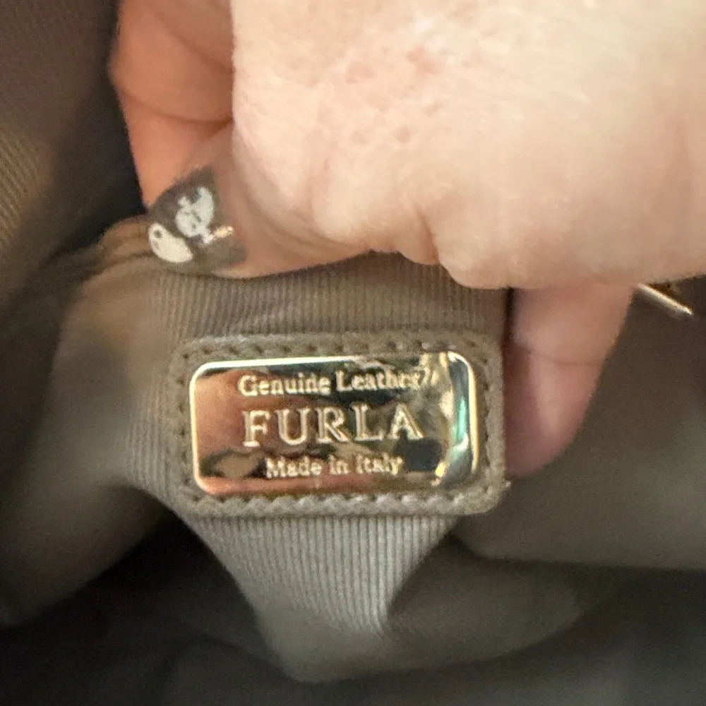 🎂 Furla Piper Leather