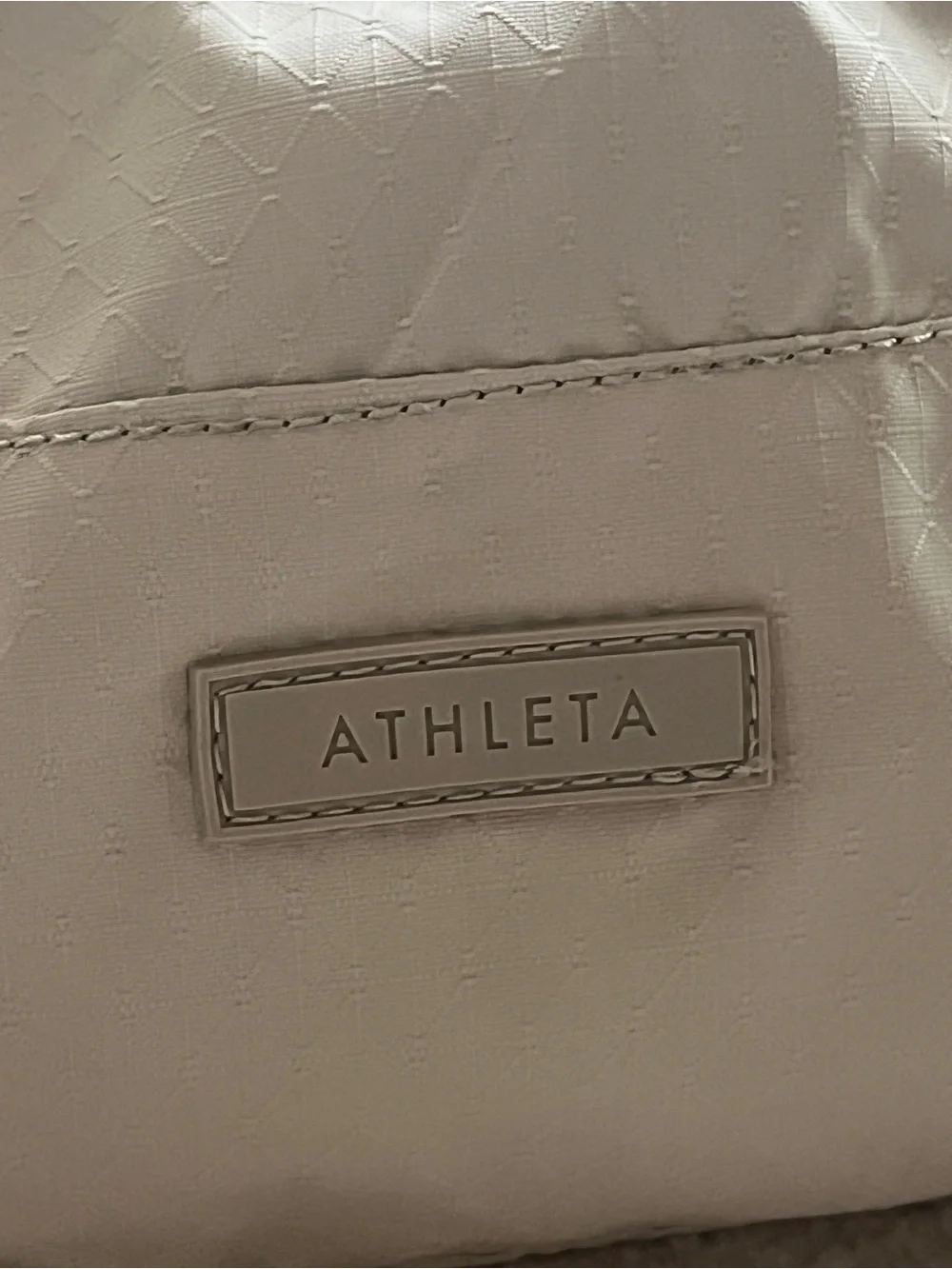 Athleta lightweight shoulder