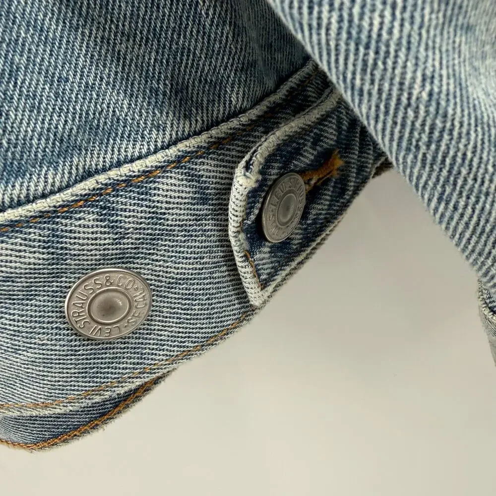 Levis next flat ▪️no