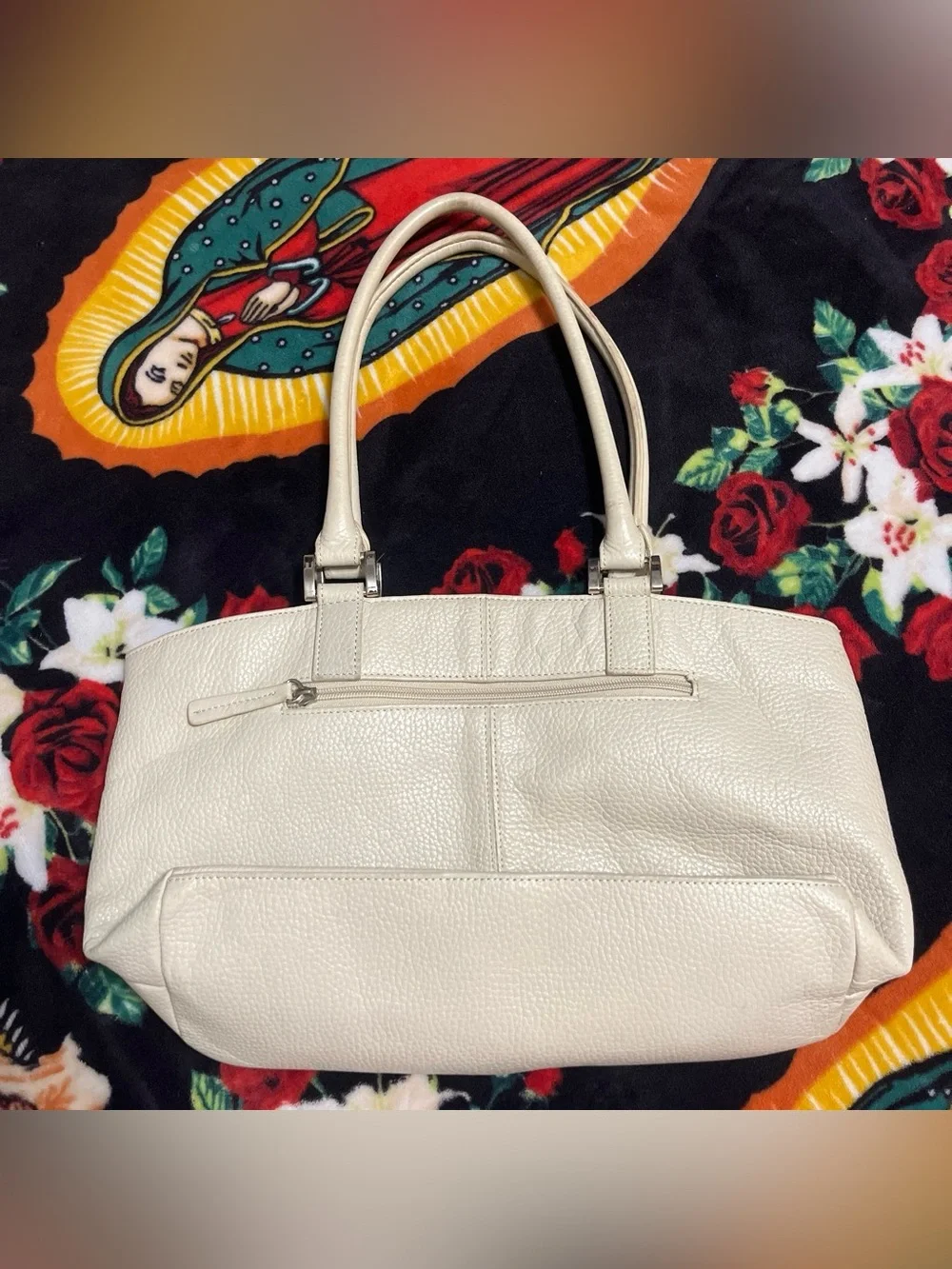 Tignanello Classic Cream Leather Handbag with buckles