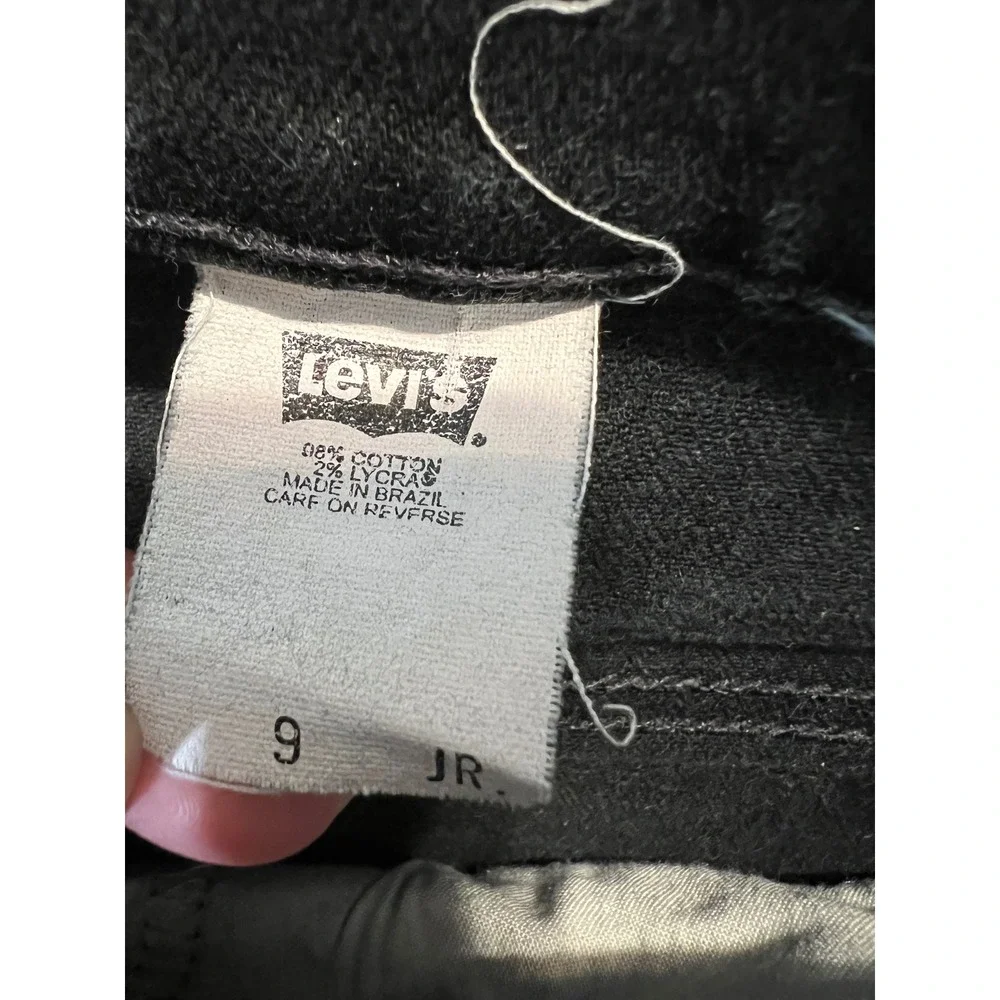 Levis Black Denim Shorts Womens Size 9 JR Stretch Low Mid Rise 5 Pocket 0341