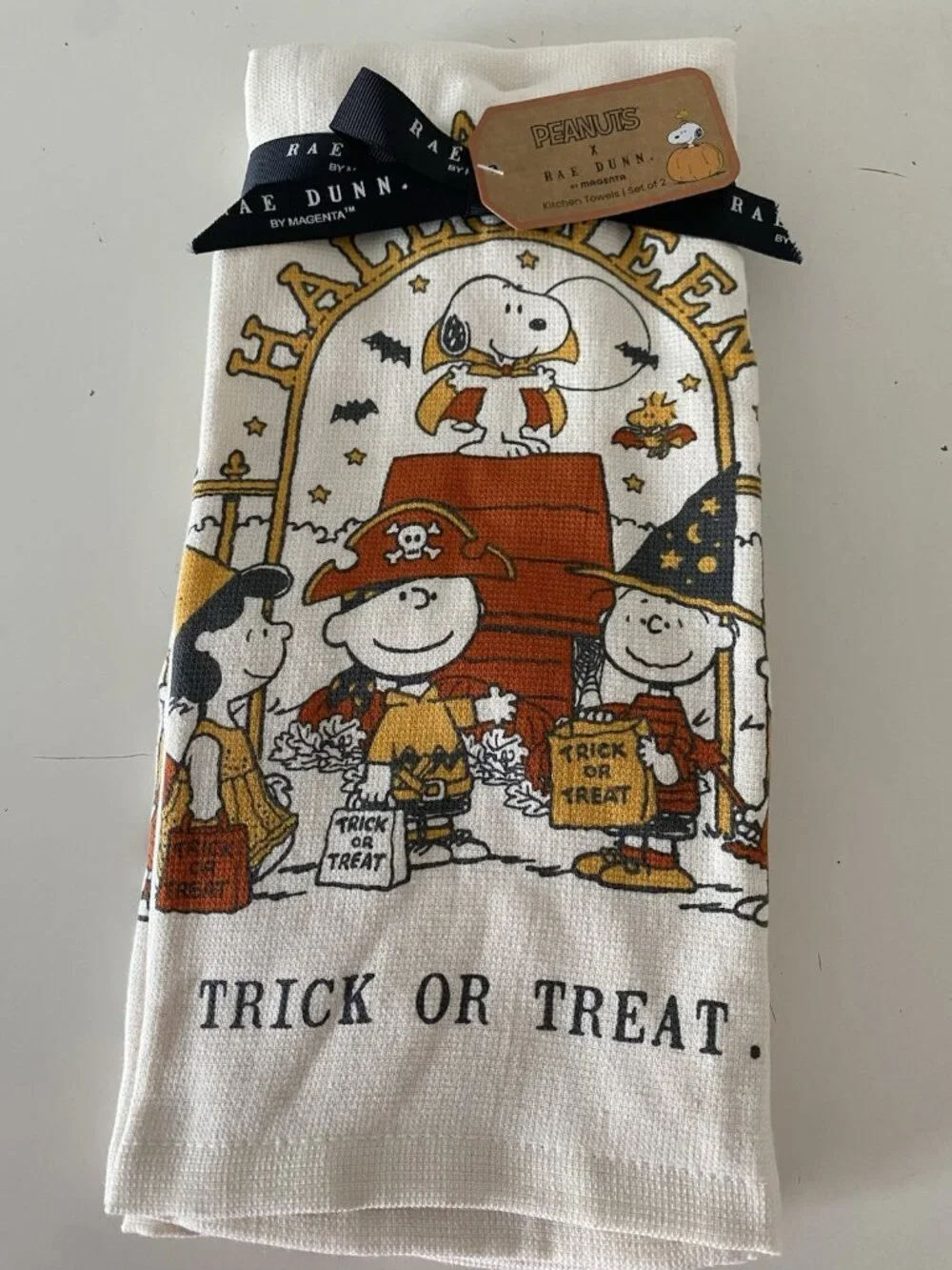 2 pack RAE DUNN PEANUTS Gang Snoopy trick or Treat Halloween Kitchen Towels NEW