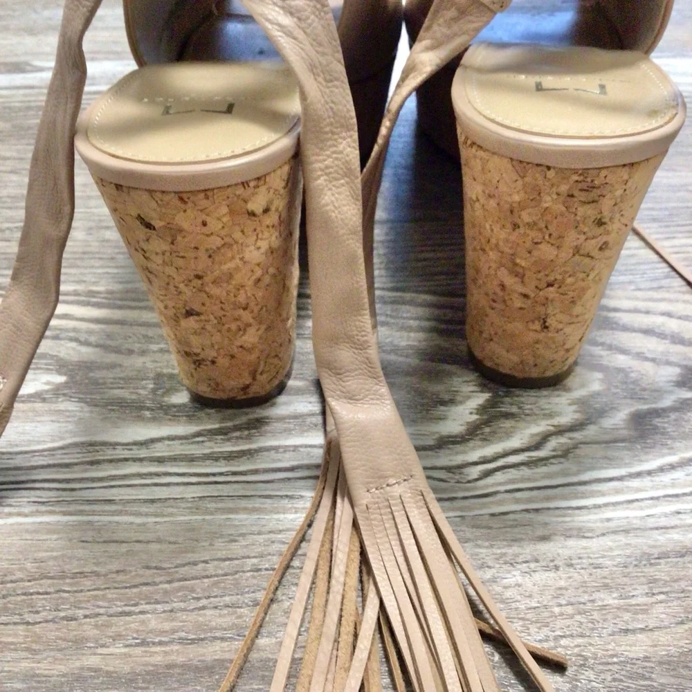 Marc Fisher LTD Tan Leather Cork Platform Sandals 9