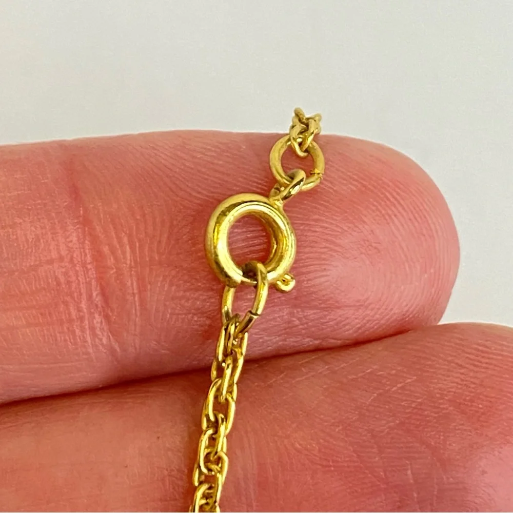 Vintage necklace gold