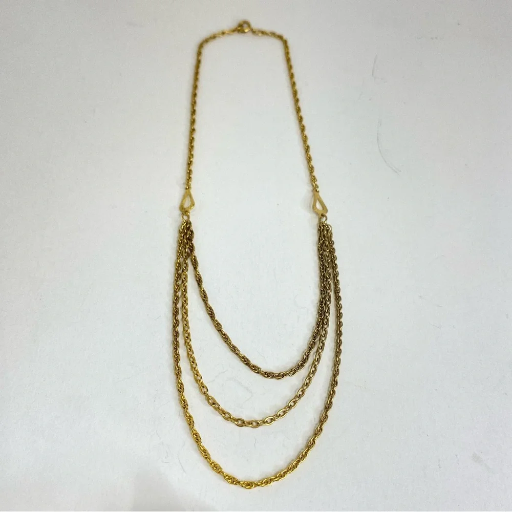Vintage necklace gold