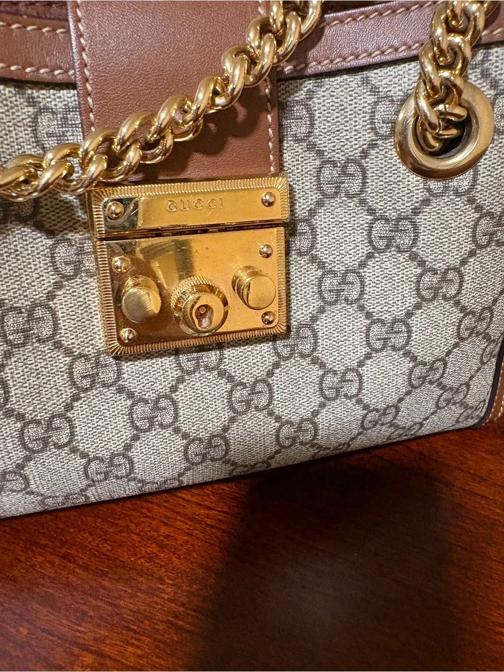 Gucci shoulder bag